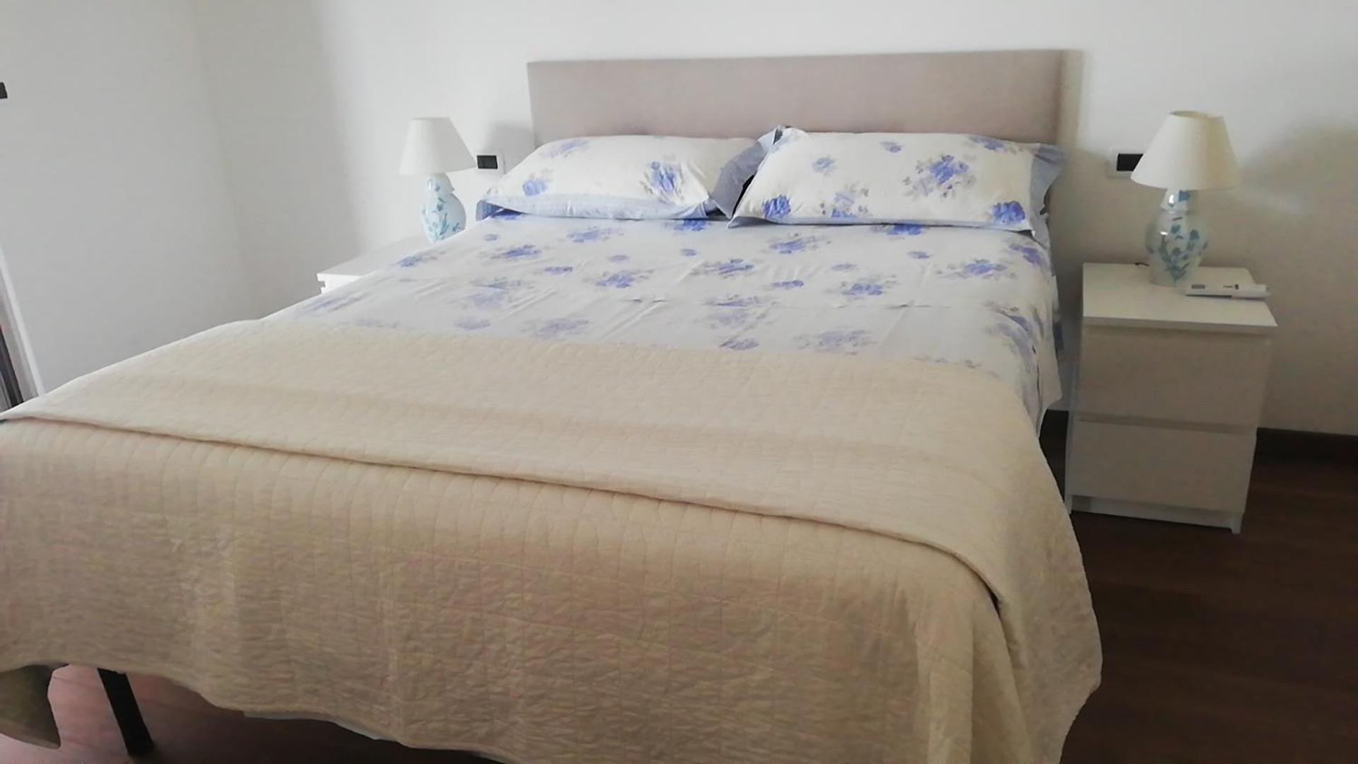 White-Blue Vibes, Seafront 2-Bedroom Apt Montesilvano Exterior photo